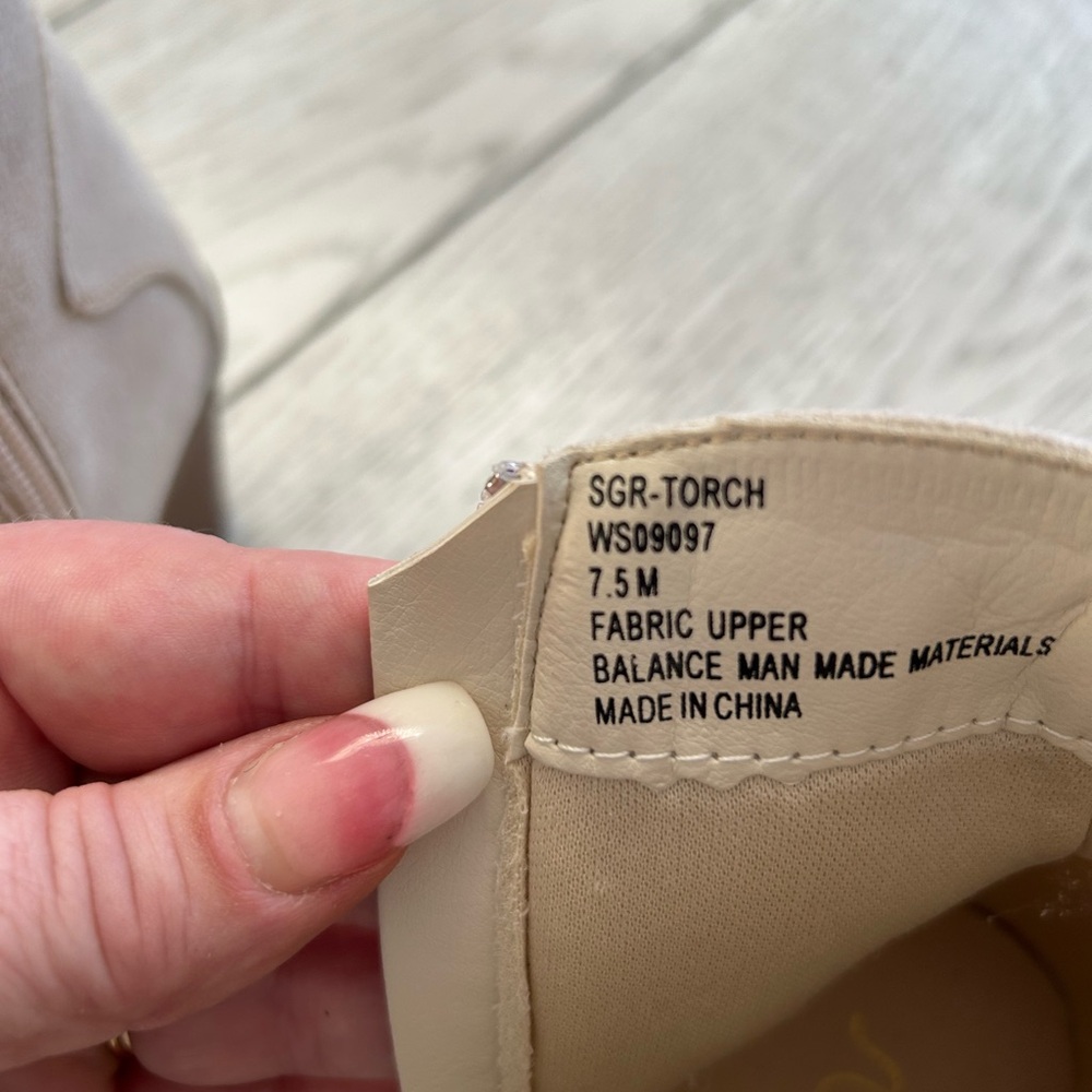 Women's Cream Ankle Boots 7.5B - Picture 7 of 9